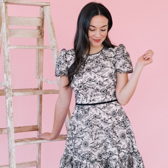 Gal Meets Glam Dresses & Skirts - ♥️ Gal Meets Glam Viola Dress